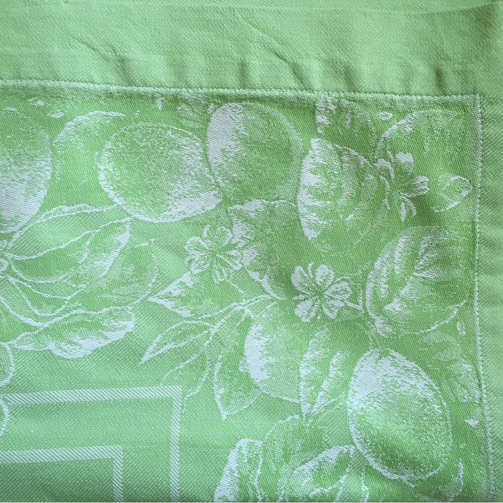Williams Sonoma jacquard cotton Tablecloth - Picture 2 of 7